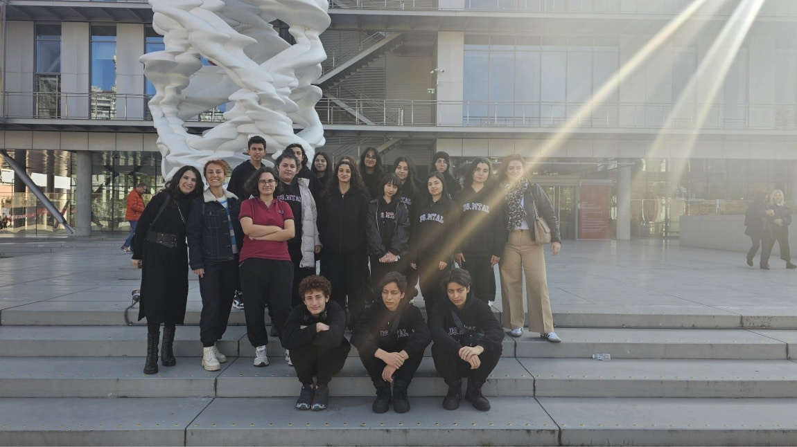 İstanbul Modern Gezisi ve EkoLab Art Atölye Etkinliği